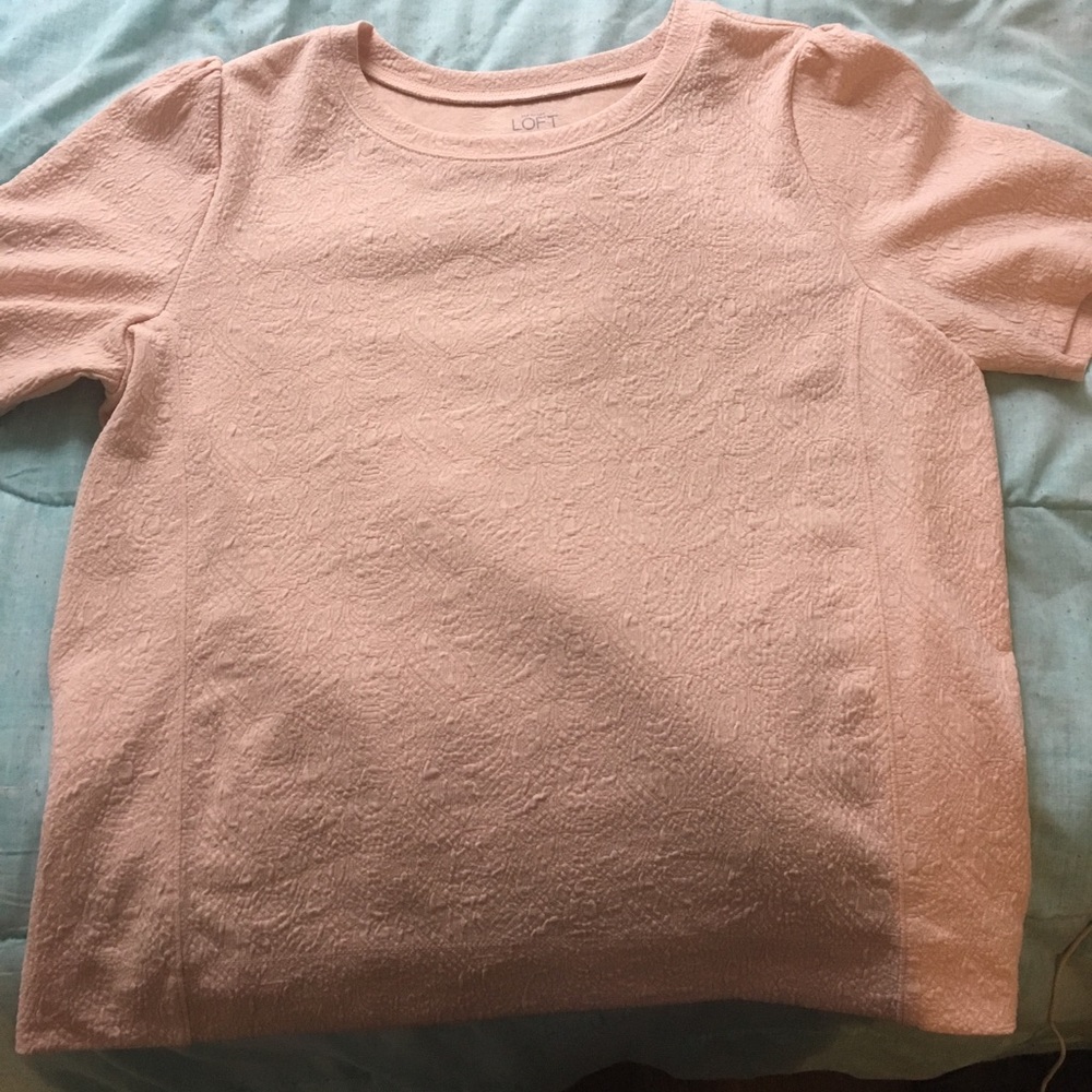 baby pink top with pattern